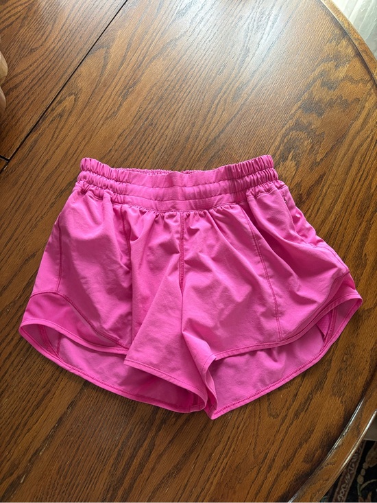 lululemon athletica Pants - Lululemon hotty hot short 4" pink size 4 lined running gym